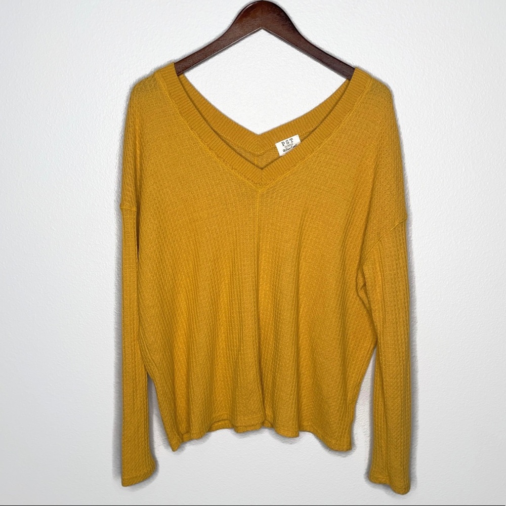 PST Project Social T V-Neck Yellow Thermal Henley